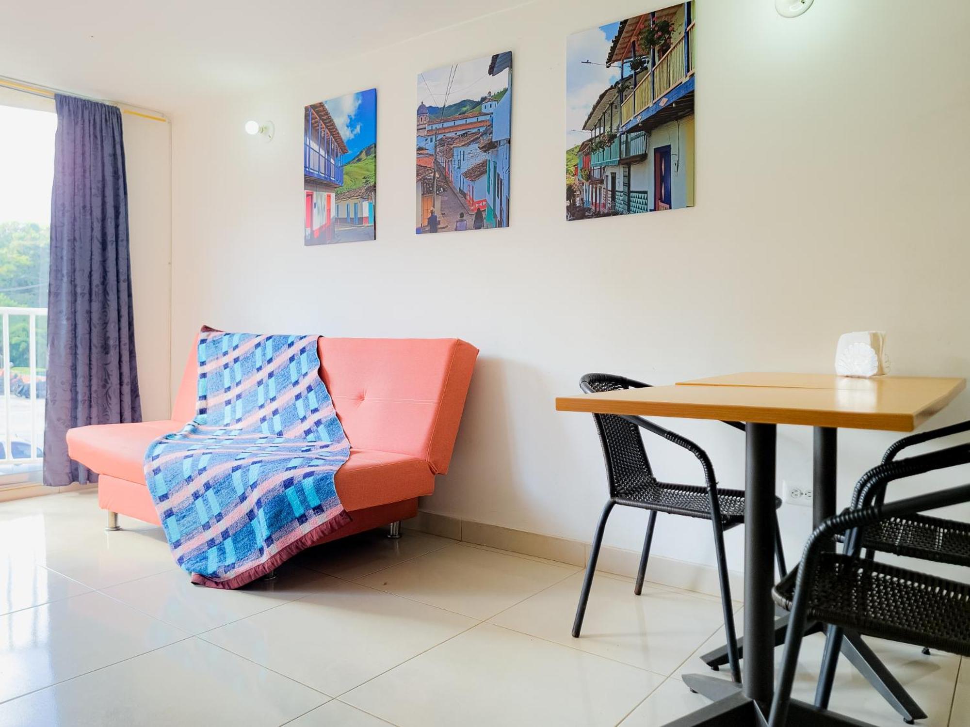 Hostal - Dona Elva A 15 Min Del Aeropuerto Rionegro Exteriör bild